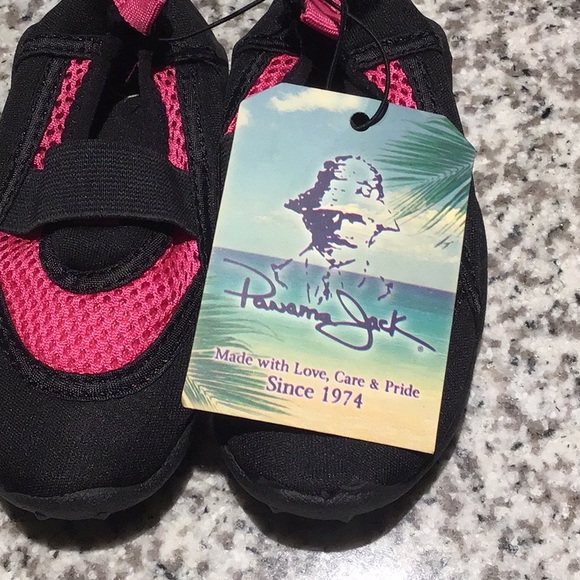 New pink water sneakers (toddler) - Picture 4 of 5